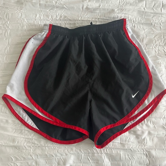 Black & Red Nike Running Shorts Size S - Picture 1 of 2